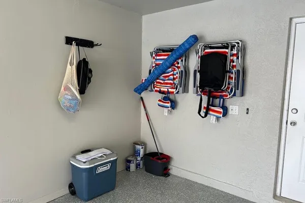 $4,500 | 350 Robin Hood Circle, Unit 202, Naples, FL 34104