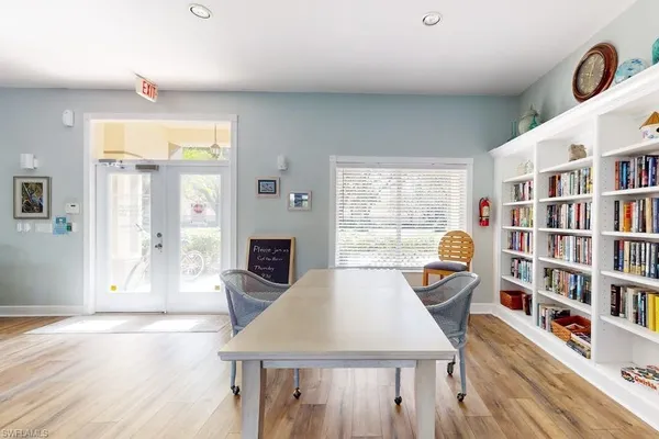 $4,500 | 350 Robin Hood Circle, Unit 202, Naples, FL 34104