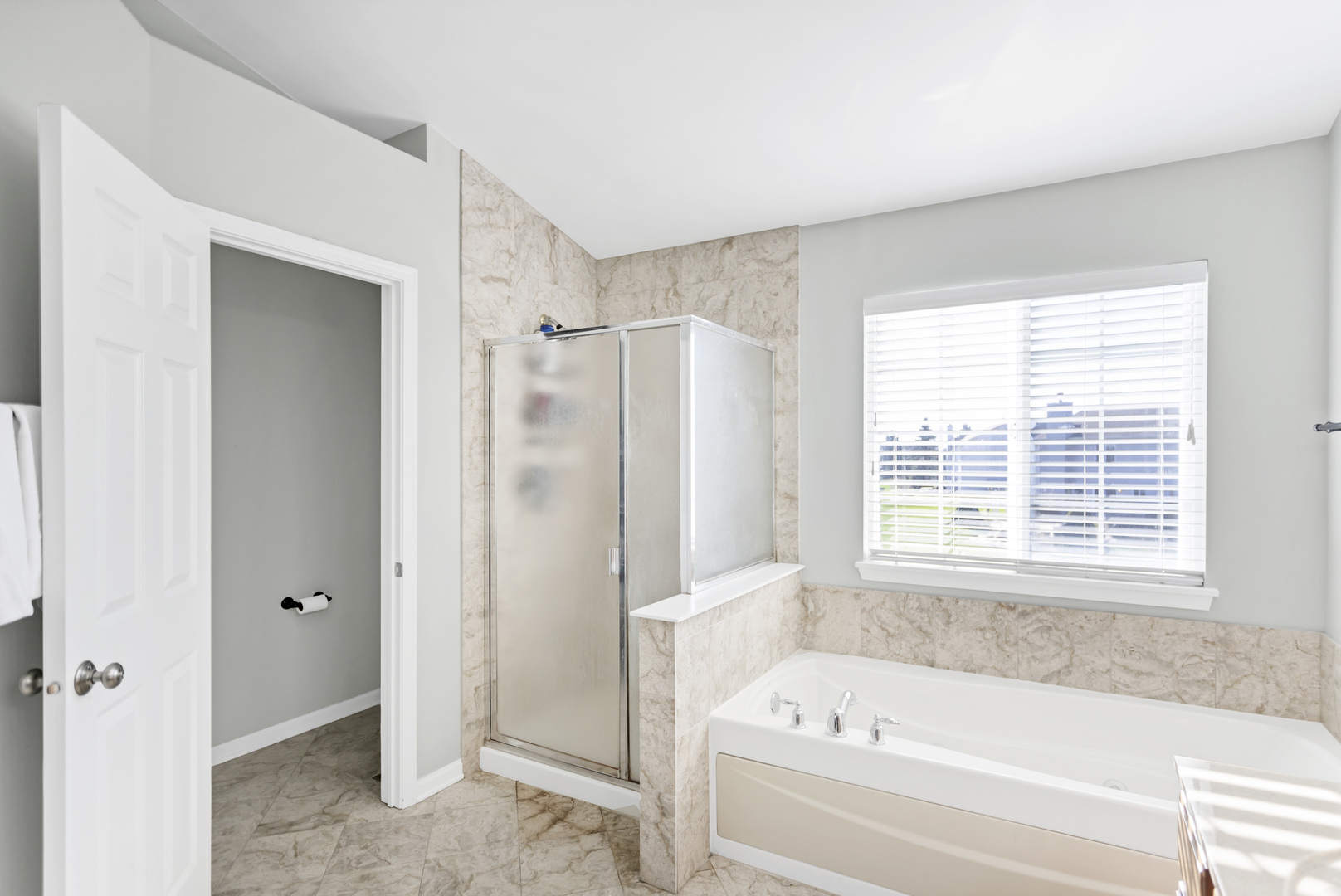 320 Tralee Lane McHenry, IL 60050 - Photo 26 of 46