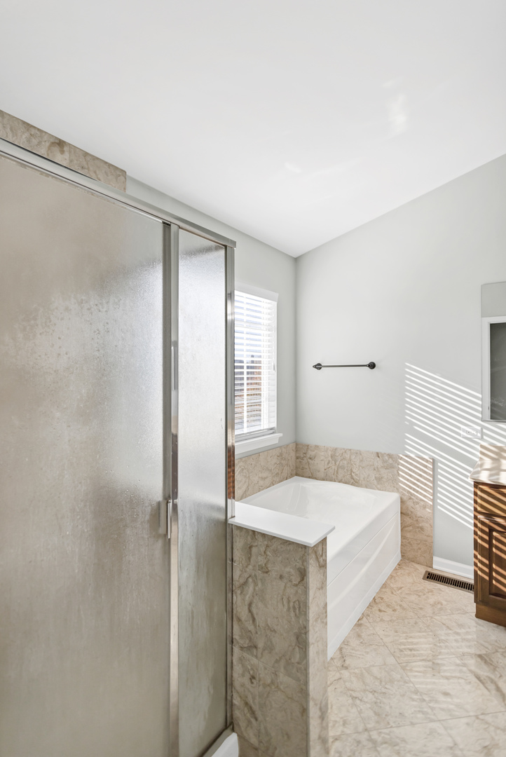 320 Tralee Lane McHenry, IL 60050 - Photo 28 of 46