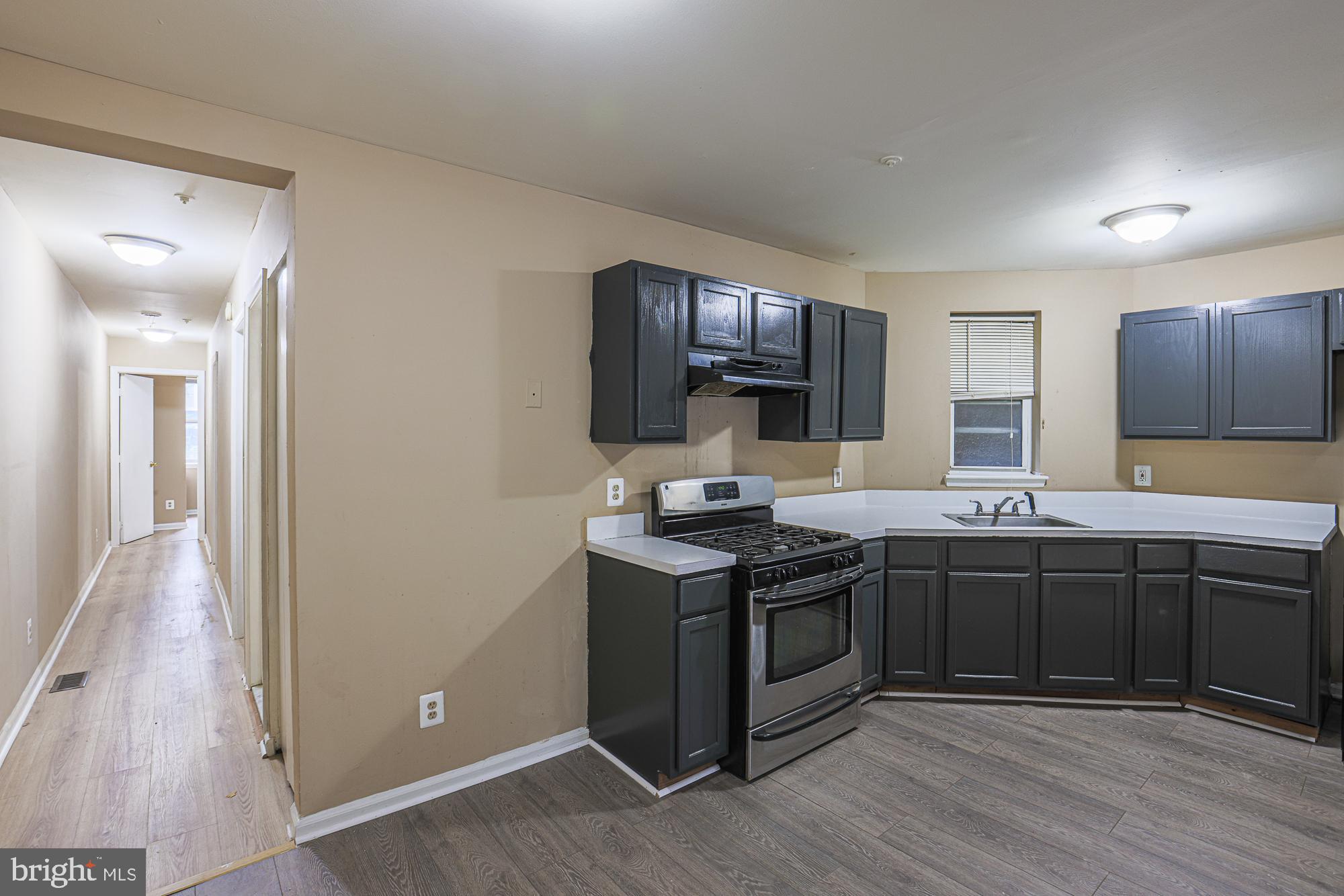 1025 Edmondson Avenue Baltimore, MD 21223 - Photo 13 of 36 Unit B (second floor)