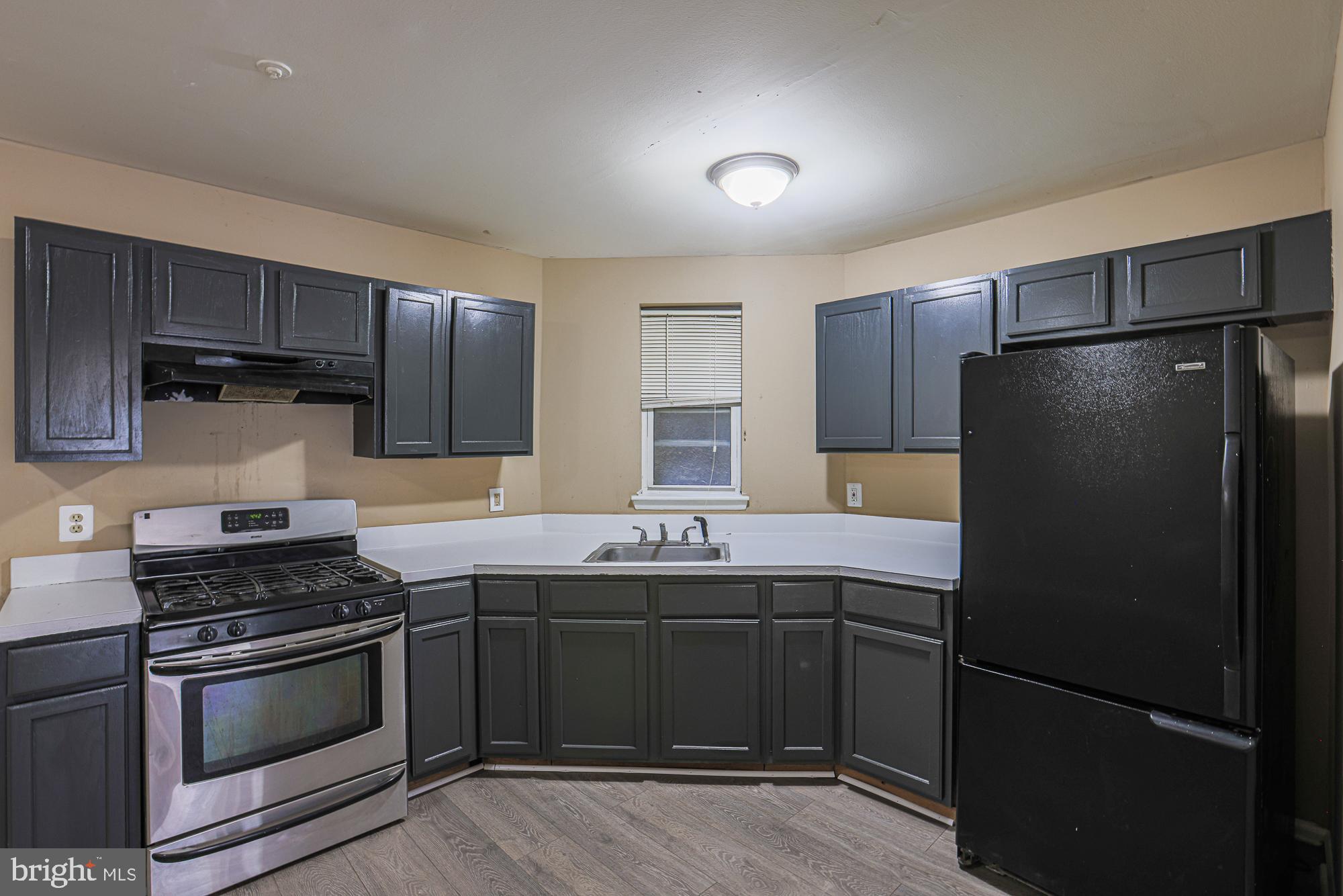 1025 Edmondson Avenue Baltimore, MD 21223 - Photo 21 of 36 Unit B (second floor)