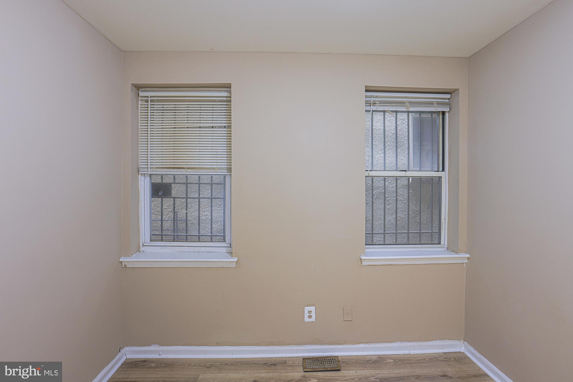 1025 Edmondson Avenue Baltimore, MD 21223 - Photo 31 of 36 Unit B (second floor) Second bedroom
