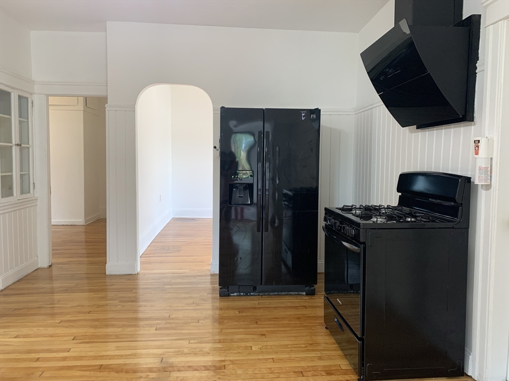 314 Plantation Street Worcester, MA 01604 - Photo 9 of 30