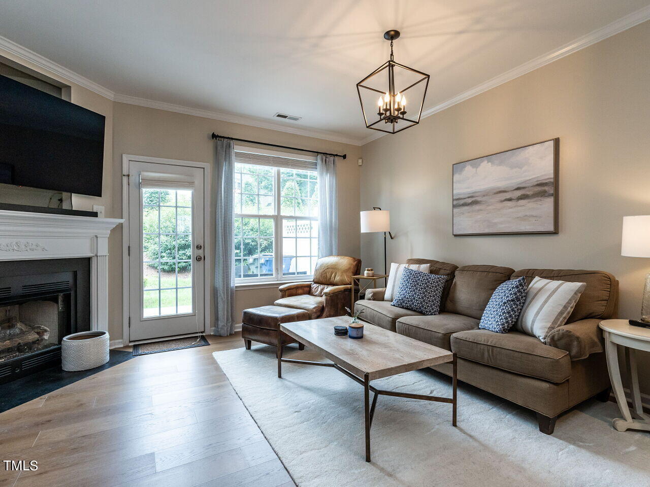 8349 City Loft Court Raleigh, NC 27613 - Photo 6 of 24 008-1280x960-family-room