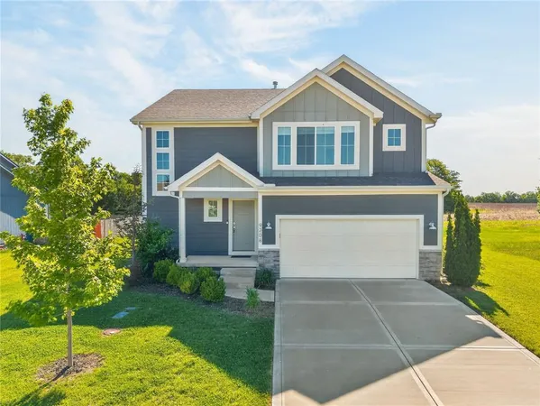 $419,900 | 9208 Southeast 2nd Street, Blue Springs, MO 64064