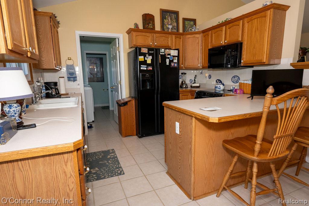 8552 Rynn Road Avoca, MI 48006 - Photo 6 of 35