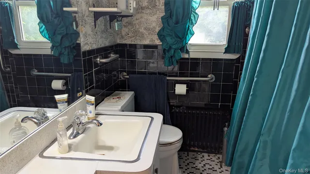 $659,900 | 107 Cardinal Road, Levittown, NY 11756