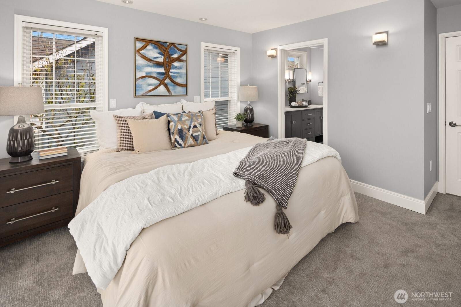6051 33rd Avenue Northeast Seattle, WA 98115 - Photo 14 of 28