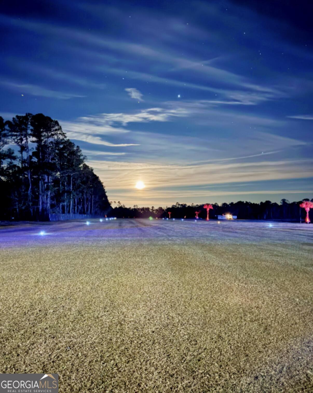3932 Wilkerson Road Valdosta, GA 31606 - Photo 7 of 12 a view of a interior of the house