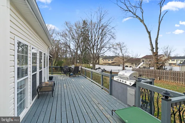 $425,000 | 5 Panama Court, Carneys Point, NJ 08069