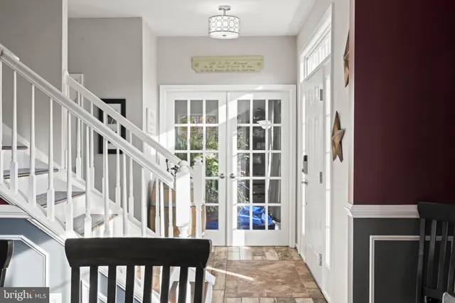 $425,000 | 5 Panama Court, Carneys Point, NJ 08069