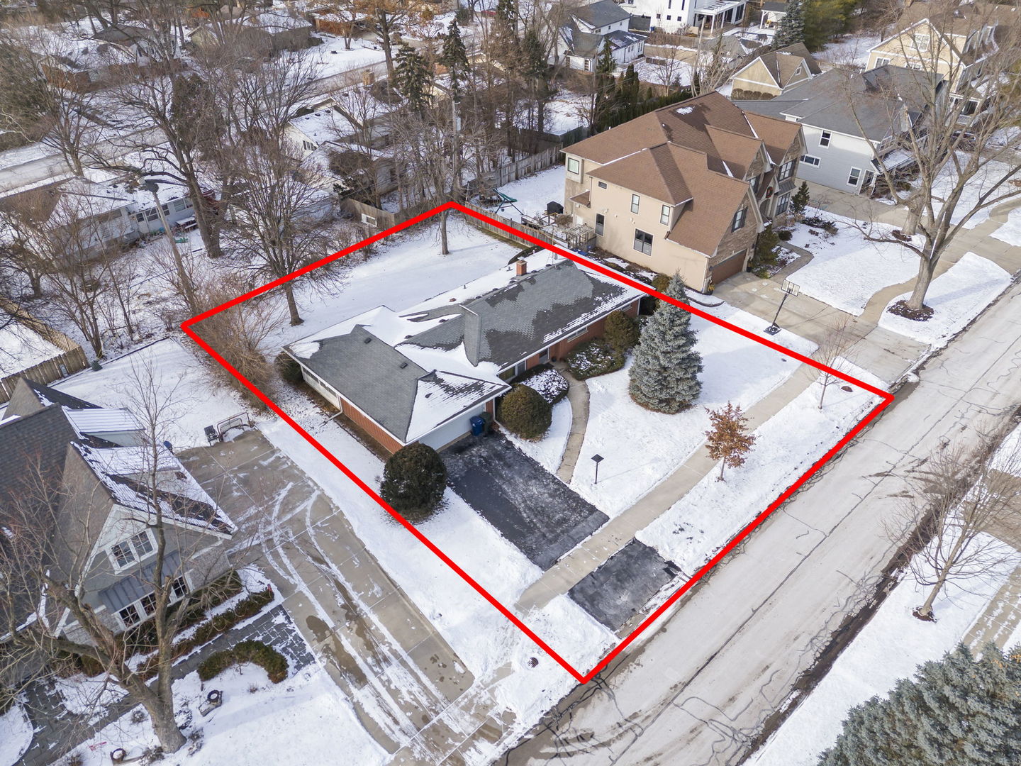 661 Willow Road Naperville, IL 60540 - Photo 2 of 9