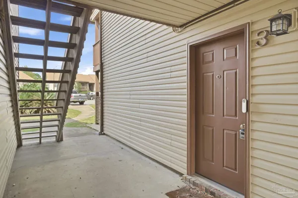 $1,500 | 2300 West Michigan Avenue, Unit 3, Pensacola, FL 32526