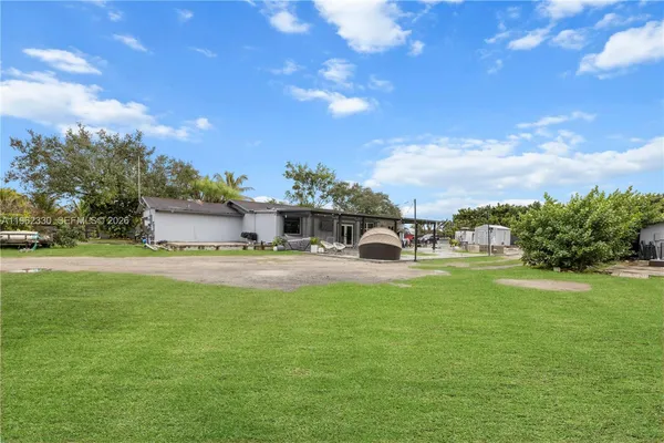 $1,195,000 | 33300 Southwest 212th Avenue, Homestead, FL 33034