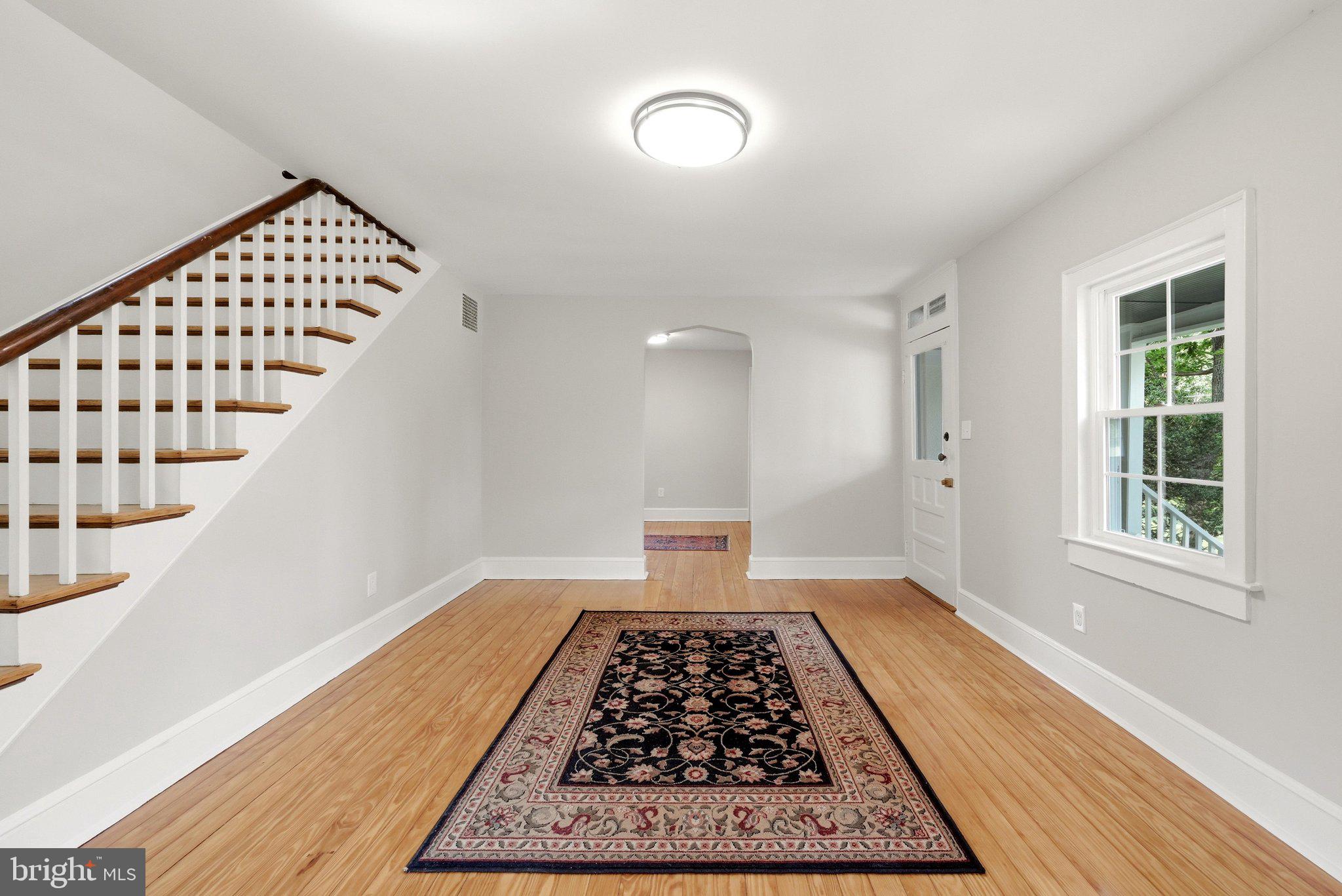 1801 Old Chapel Road Boyce, VA 22620 - Photo 16 of 55 Foyer