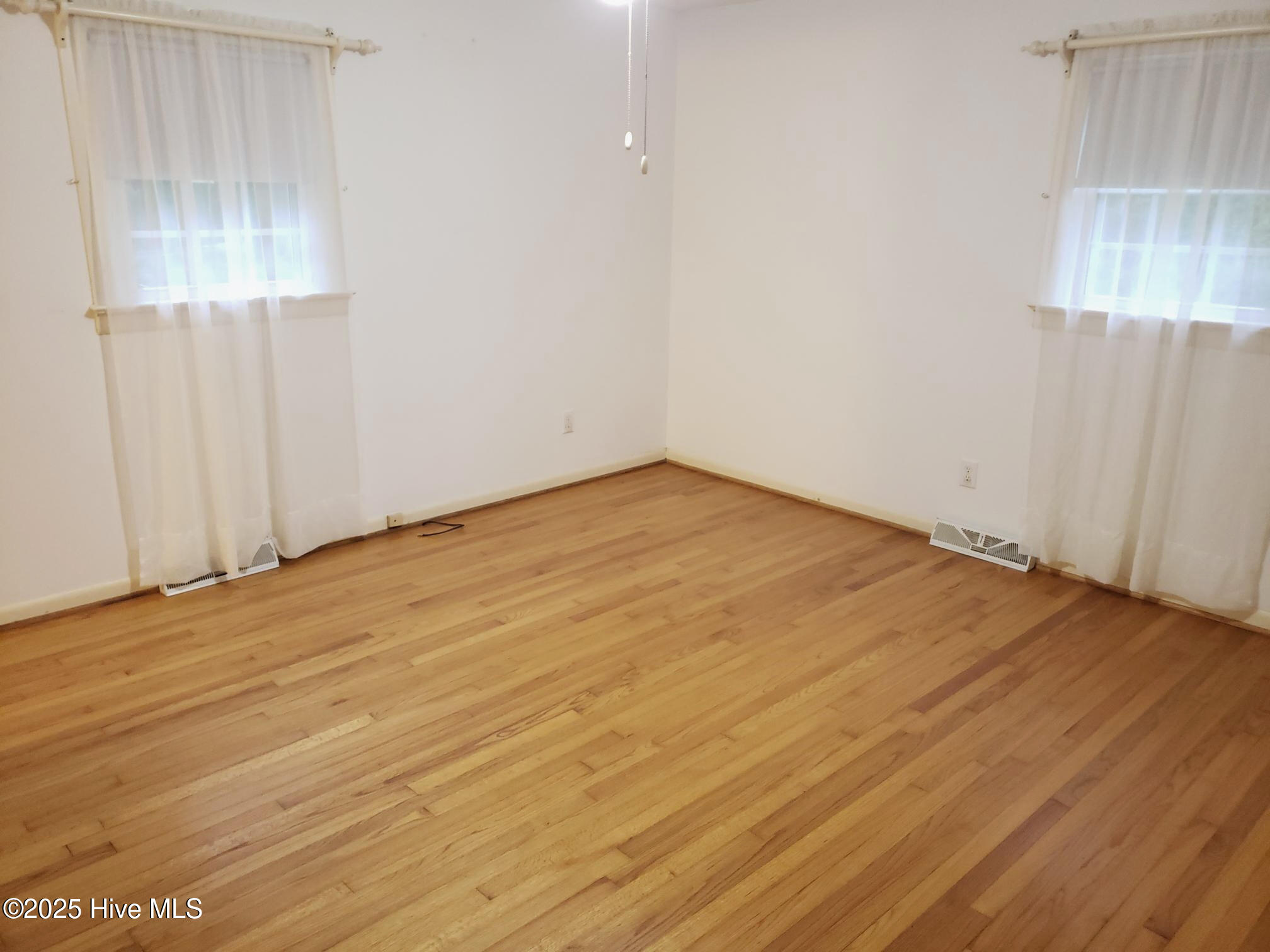 7135 Fate Road Lucama, NC 27851 - Photo 23 of 33 BEDROOM 1 - VW 1