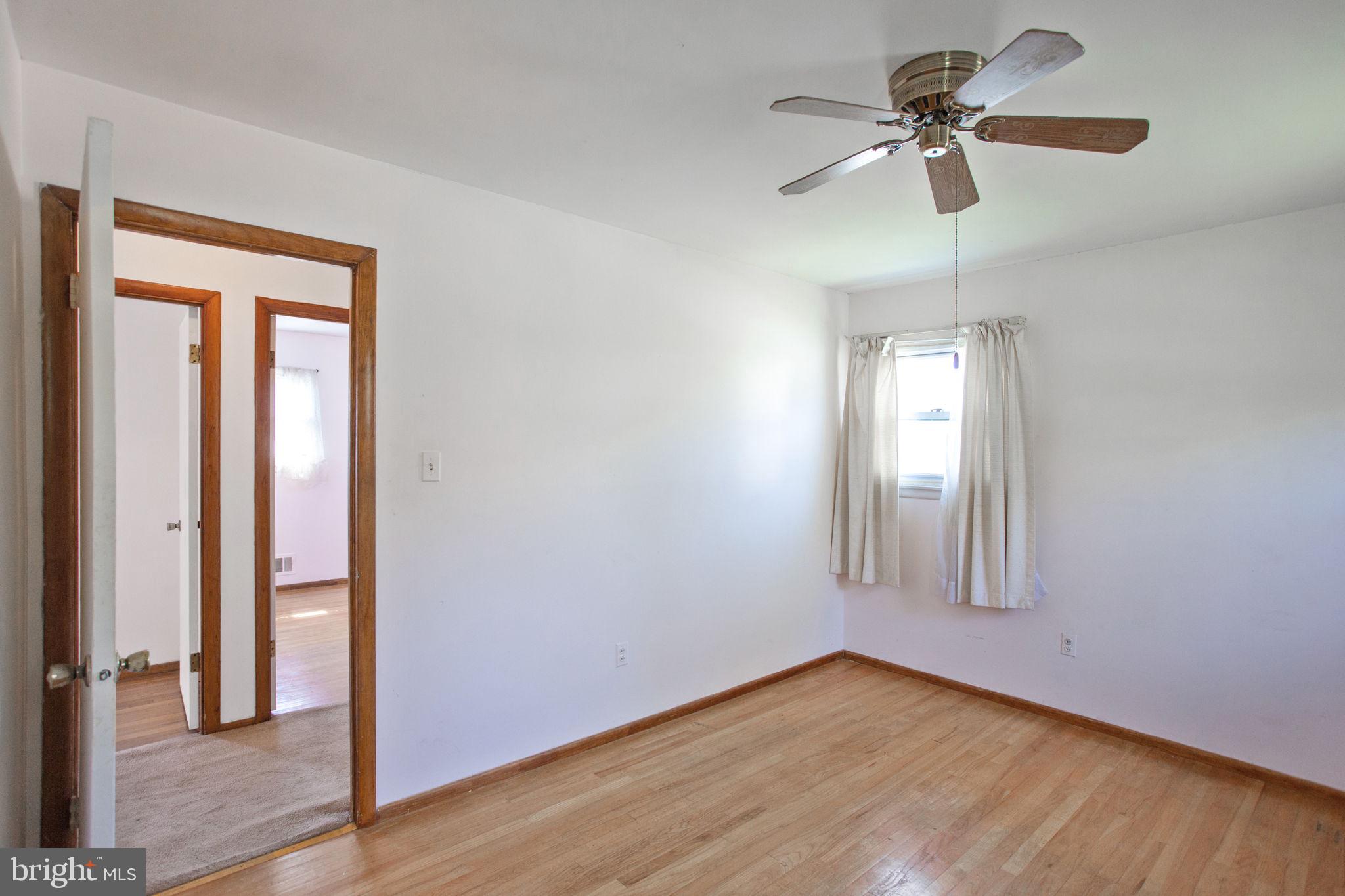 3677 Hineline Road Baltimore, MD 21229 - Photo 11 of 26 Gallery Image 11