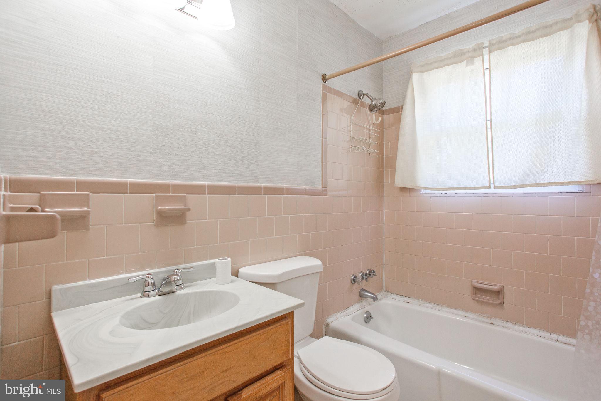 3677 Hineline Road Baltimore, MD 21229 - Photo 15 of 26 Gallery Image 15