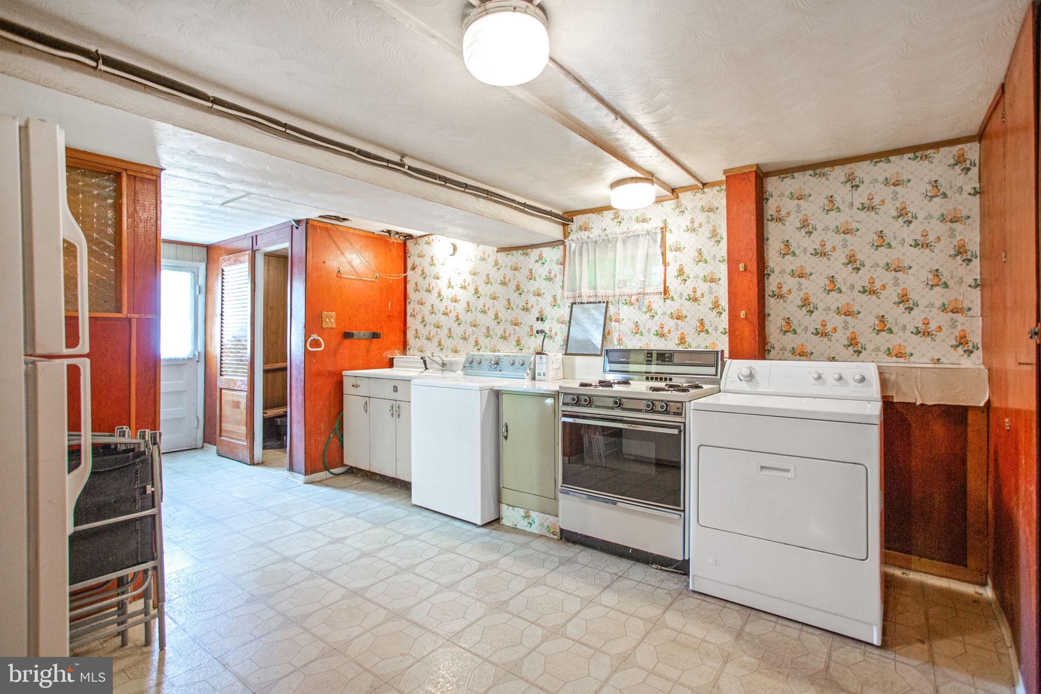 3677 Hineline Road Baltimore, MD 21229 - Photo 20 of 26 Gallery Image 20