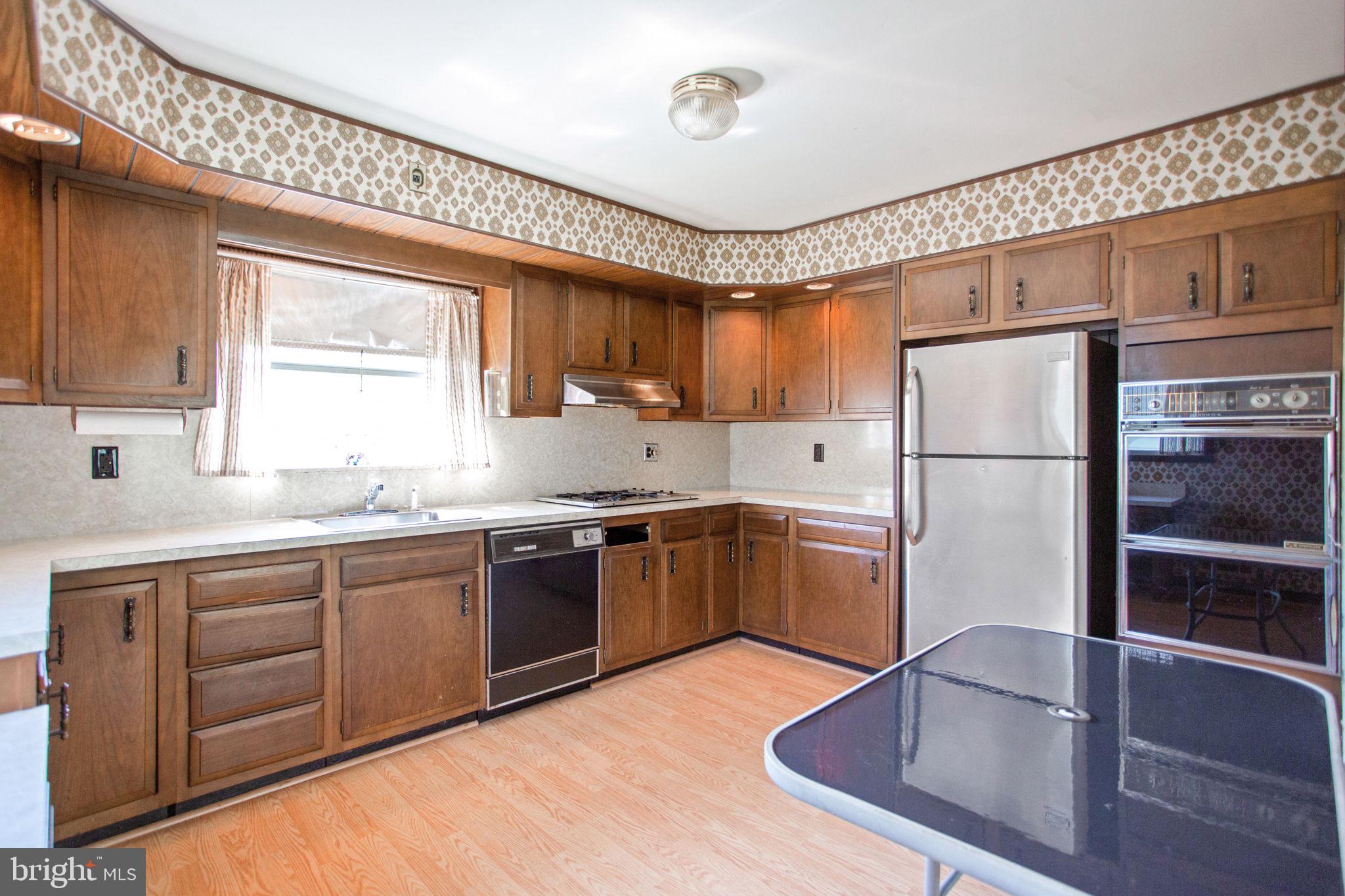 3677 Hineline Road Baltimore, MD 21229 - Photo 8 of 26 Gallery Image 8