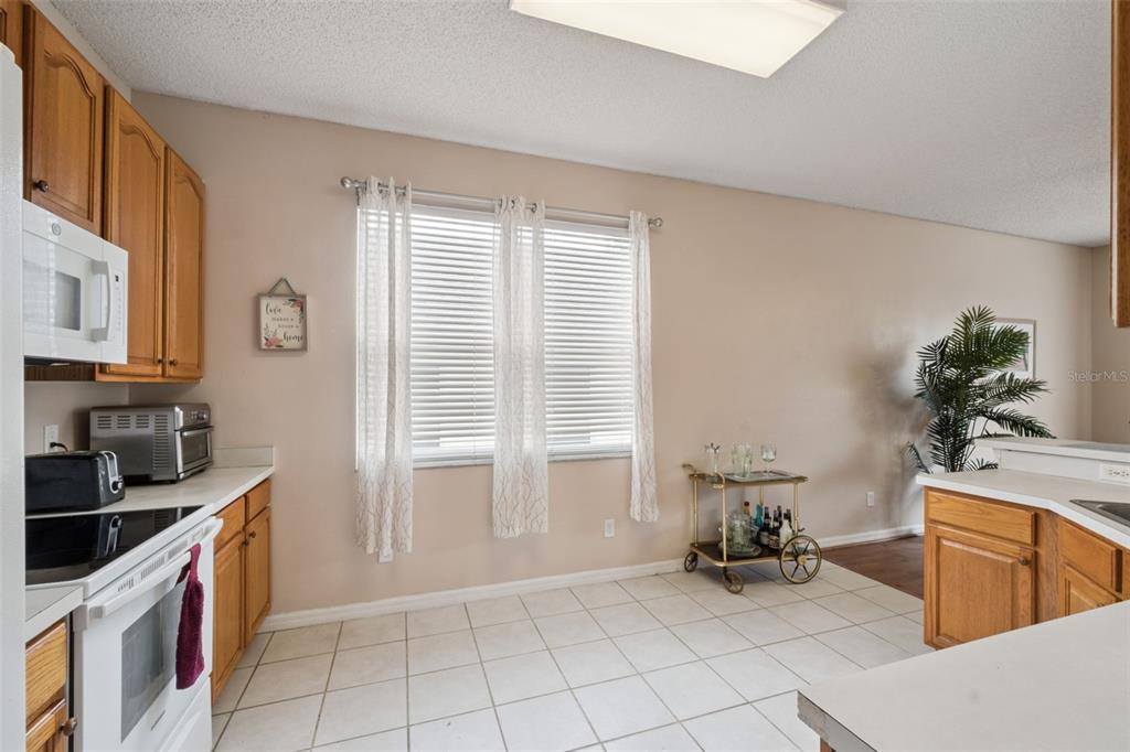 367 Hickory Springs Place DeBary, FL 32713 - Photo 11 of 34