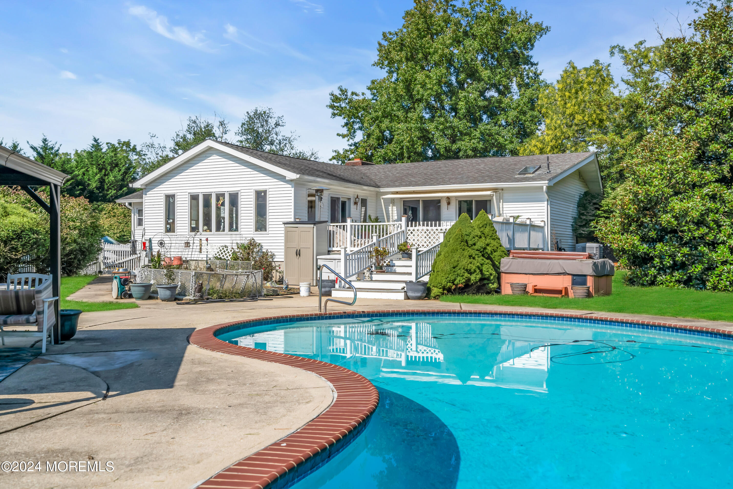 1521 Silverton Road Toms River, NJ 08755 - Photo 28 of 59 029_11_1