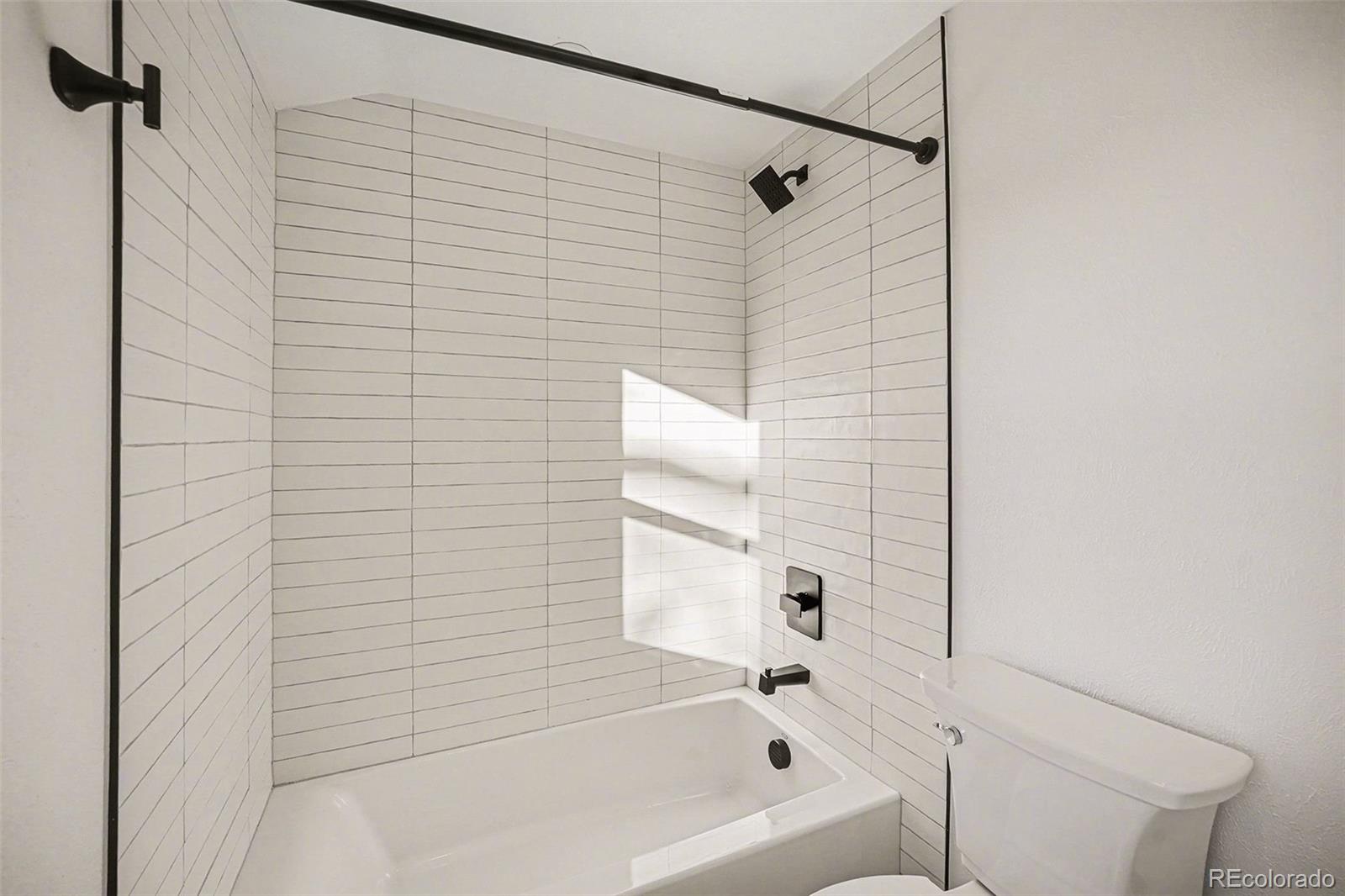 3825 South Peach Way Denver, CO 80237 - Photo 12 of 22