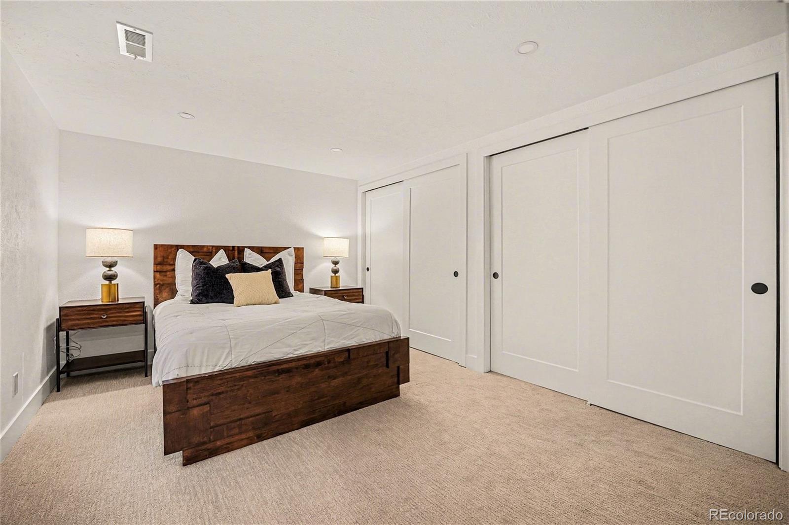 3825 South Peach Way Denver, CO 80237 - Photo 10 of 22