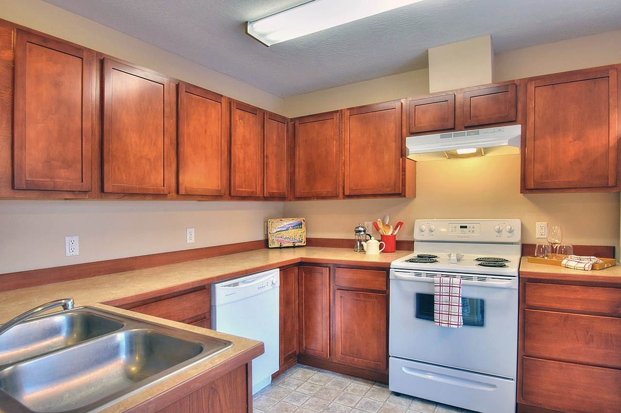13405 East Sprague Avenue, Unit C102 Spokane Valley, WA 99216 - Photo 4 of 20