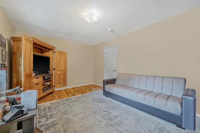 $949,997 | 10 Spyglass Lane, East Setauket, NY 11733