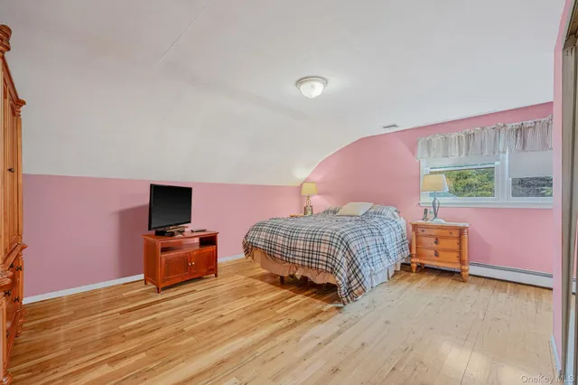 $949,997 | 10 Spyglass Lane, East Setauket, NY 11733