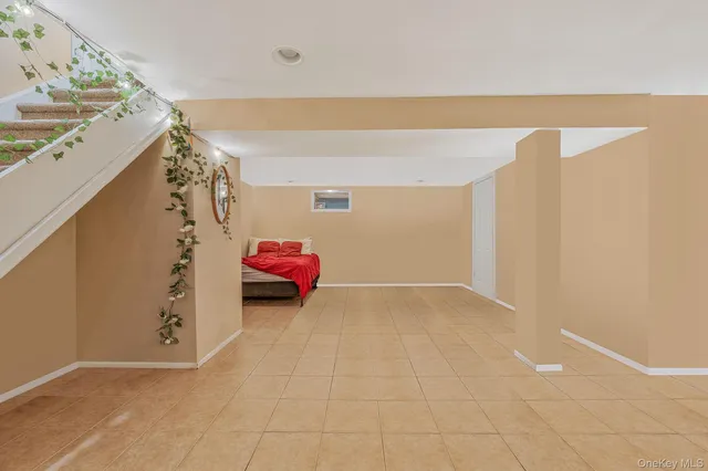 $949,997 | 10 Spyglass Lane, East Setauket, NY 11733