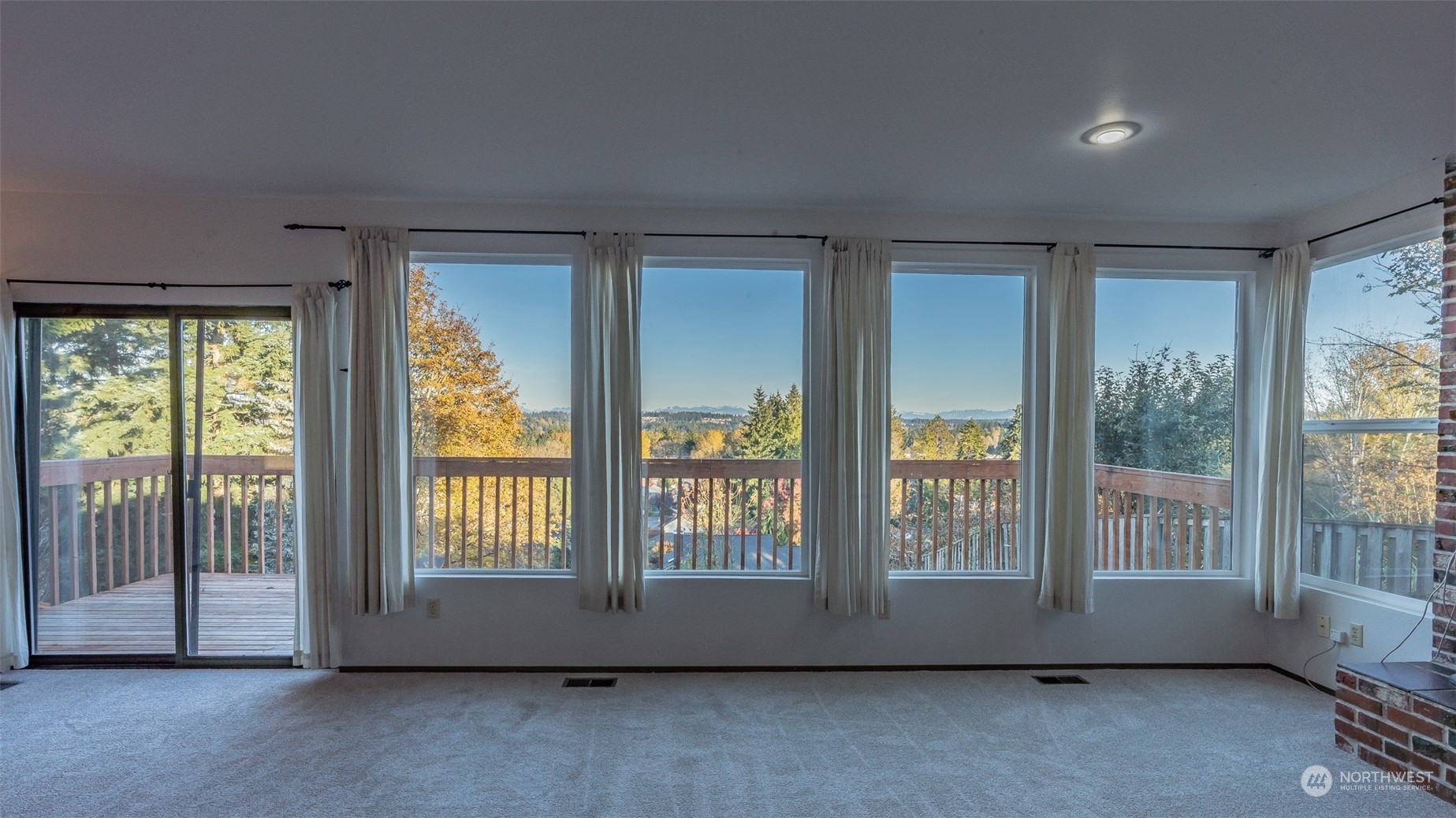 22527 4th Avenue Southeast Bothell, WA 98021 - Photo 13 of 40 a view of empty room with floor to ceiling window
