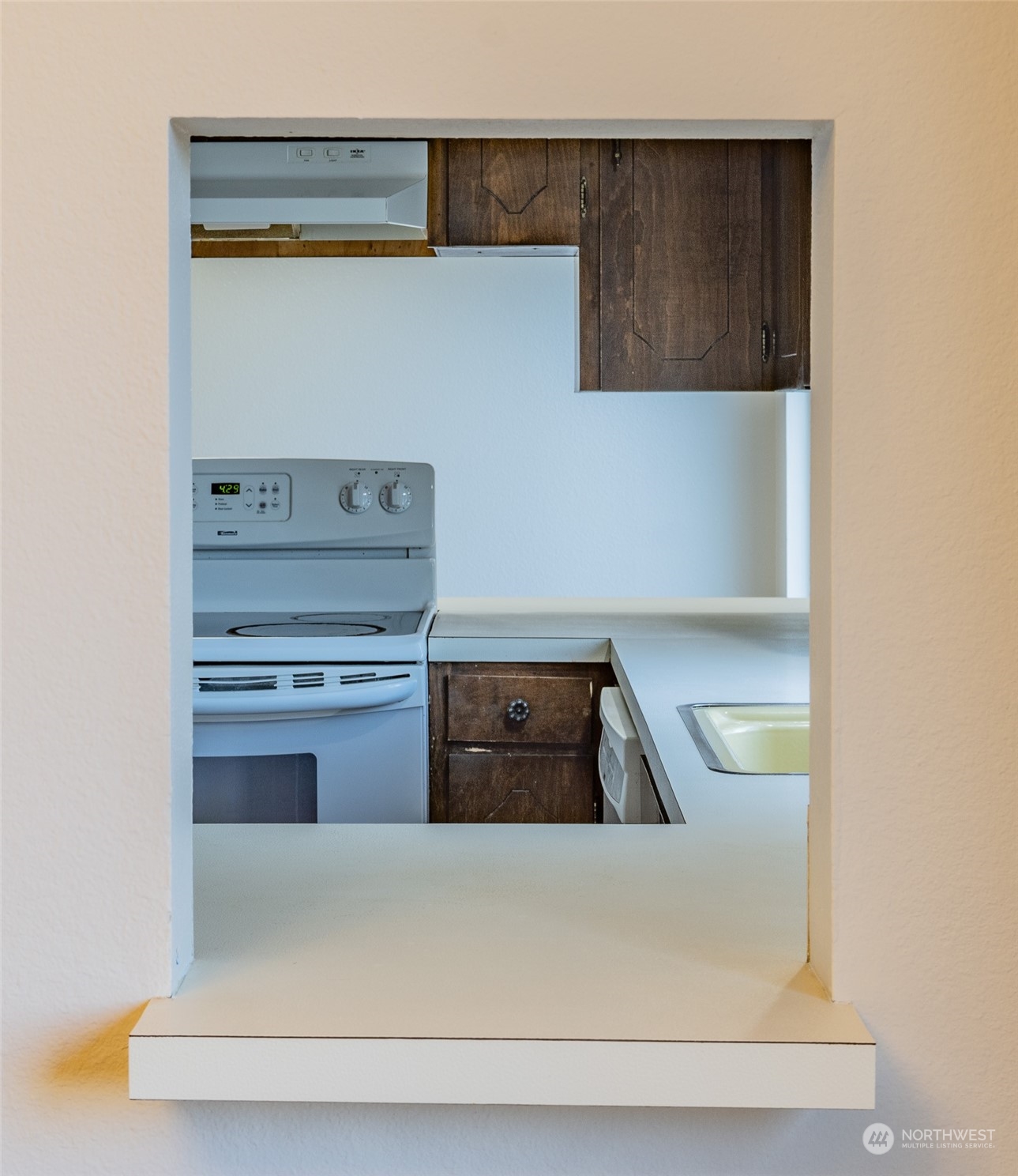 22527 4th Avenue Southeast Bothell, WA 98021 - Photo 18 of 40 a close view of washer and dryer