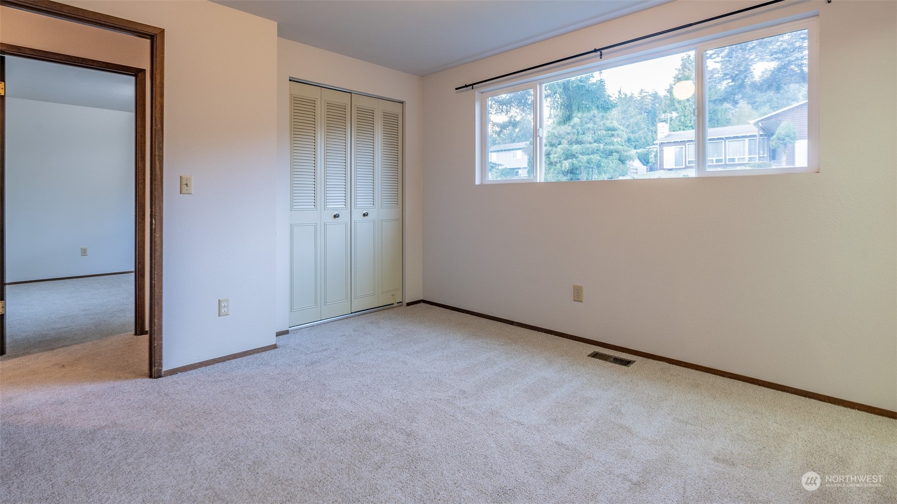 22527 4th Avenue Southeast Bothell, WA 98021 - Photo 27 of 40 an empty room with a empty space and windows