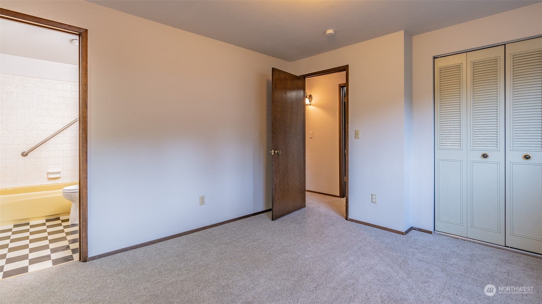 22527 4th Avenue Southeast Bothell, WA 98021 - Photo 28 of 40 an empty room with windows