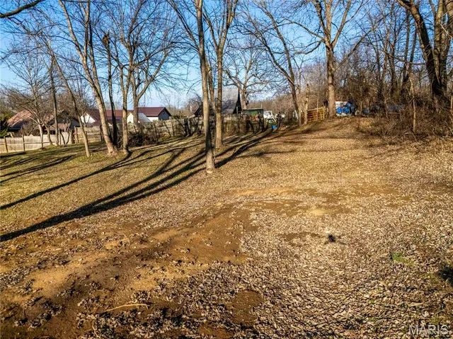 $1 | 121 Park Avenue, Frankford, MO 63441