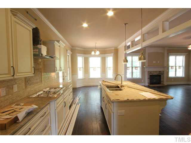 7921 Longleaf Branch Court Raleigh, NC 27612 - Photo 4 of 25 Kitchen