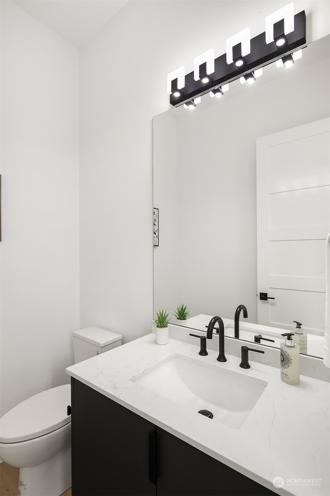 715 North 81st Street Seattle, WA 98103 - Photo 16 of 35