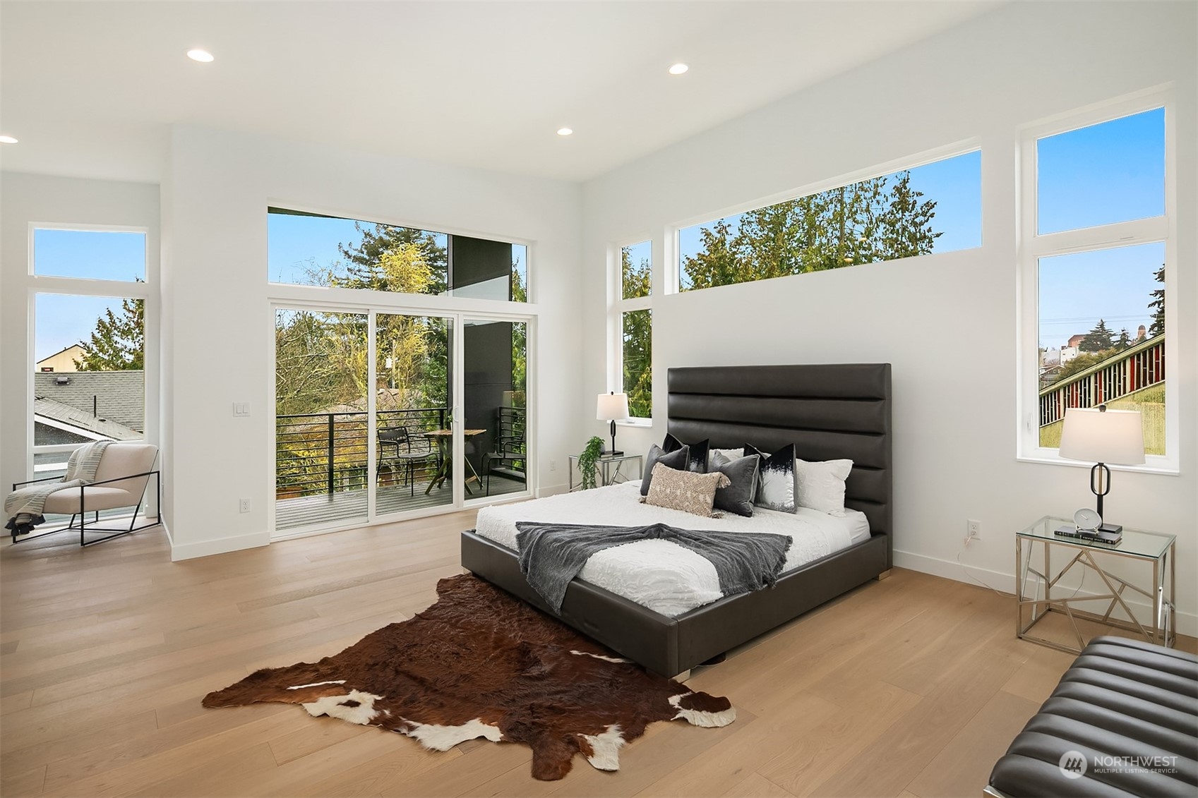 715 North 81st Street Seattle, WA 98103 - Photo 18 of 35