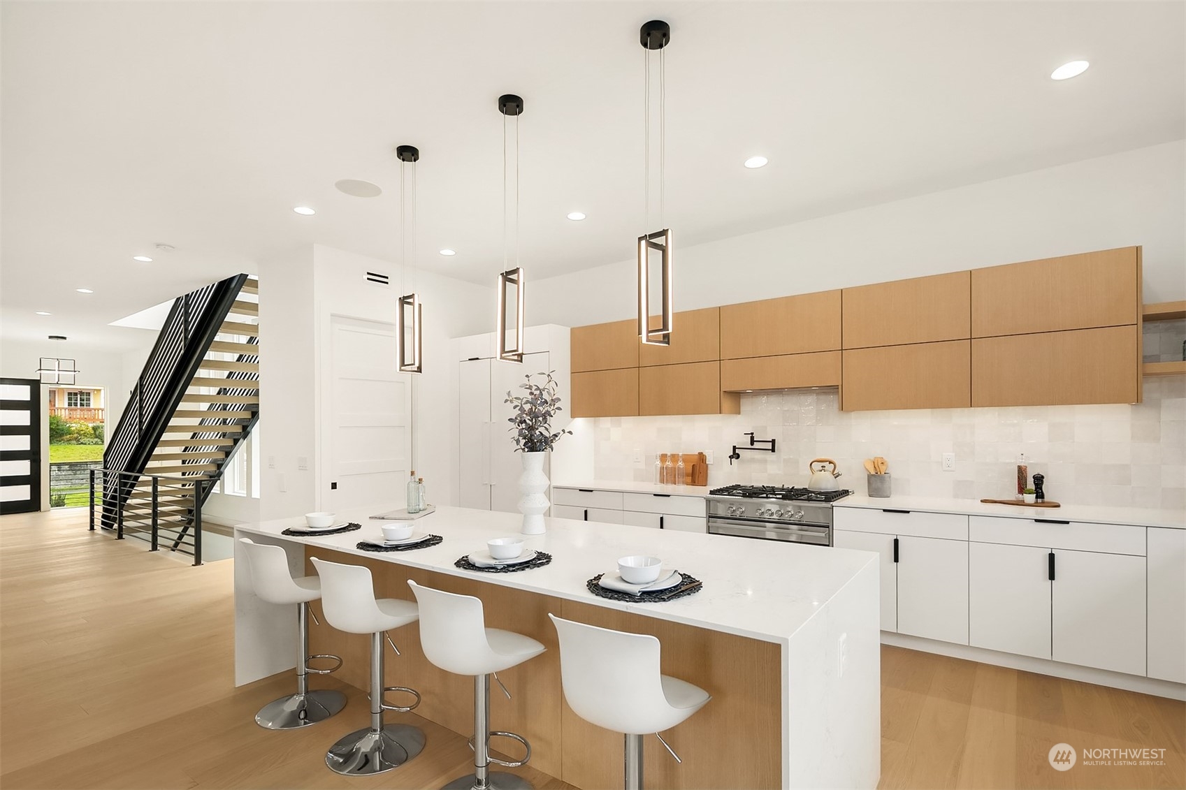 715 North 81st Street Seattle, WA 98103 - Photo 7 of 35