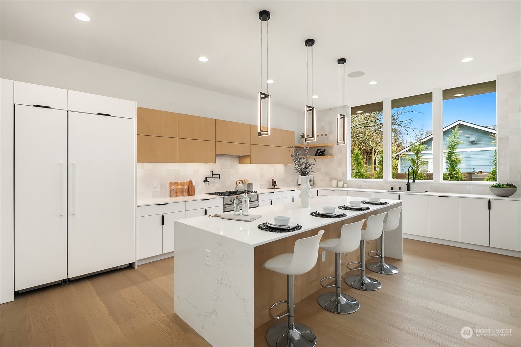 715 North 81st Street Seattle, WA 98103 - Photo 8 of 35