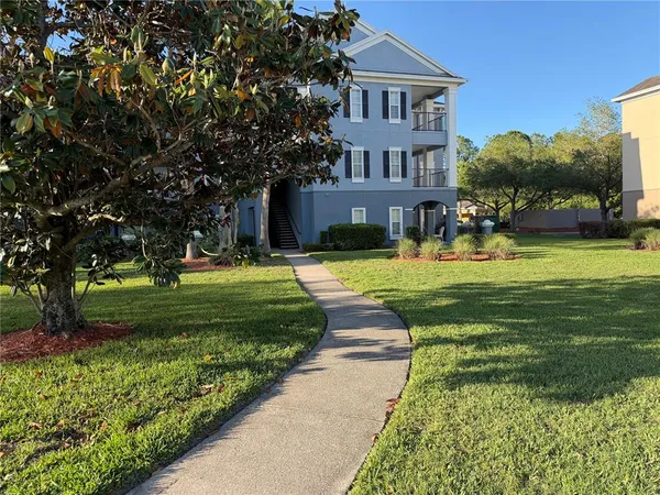 $1,800 | 3735 Conroy Road, Unit 2222, Orlando, FL 32839