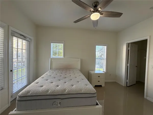 $1,800 | 3735 Conroy Road, Unit 2222, Orlando, FL 32839