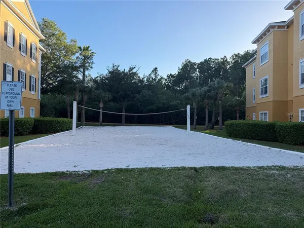 $1,800 | 3735 Conroy Road, Unit 2222, Orlando, FL 32839