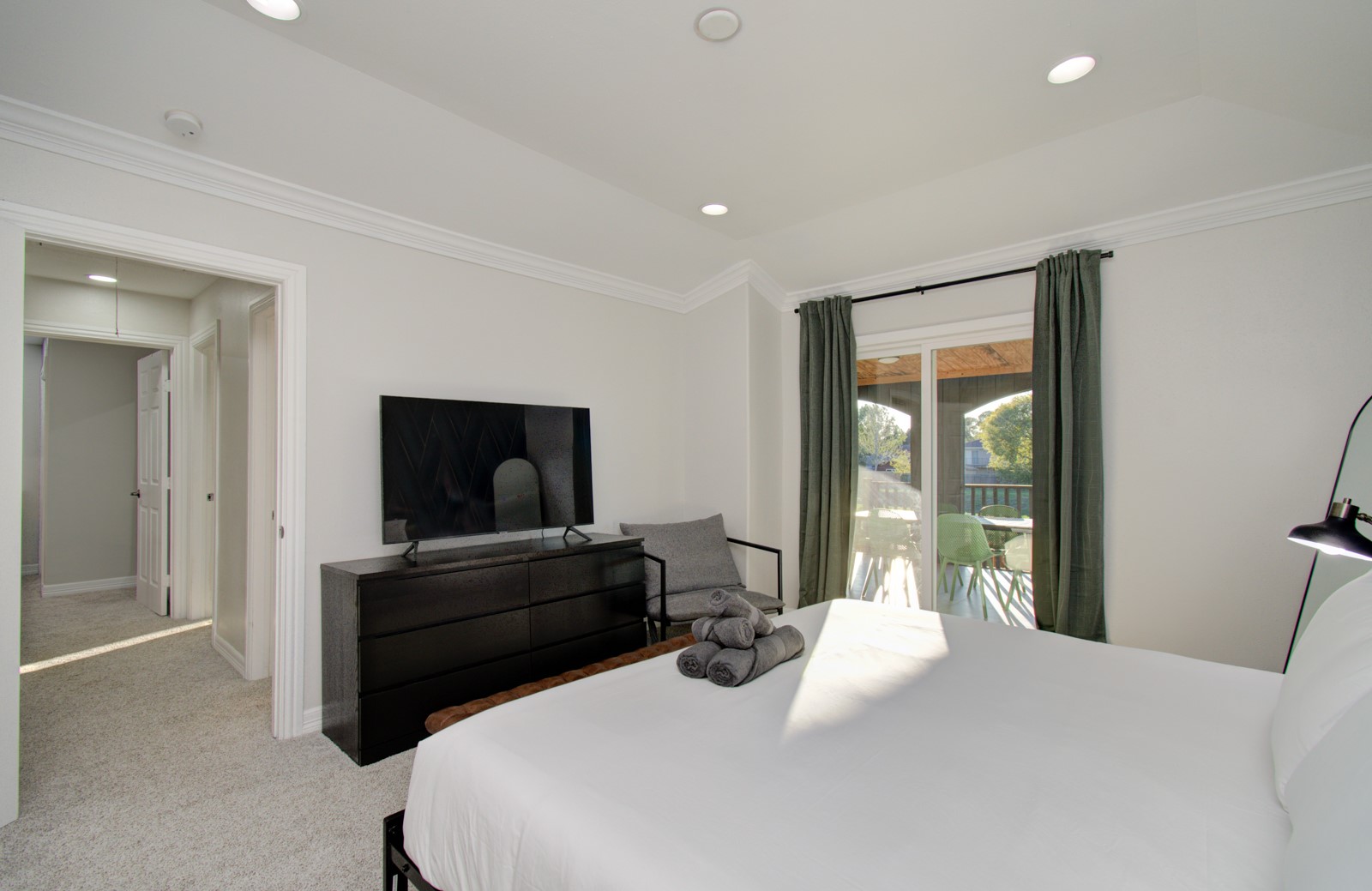 8623 Parasol Lane Houston, TX 77064 - Photo 17 of 50 a bedroom with bed and flat screen tv