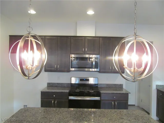 $2,450 | 7653 Sandhaven Street, Las Vegas, NV 89139