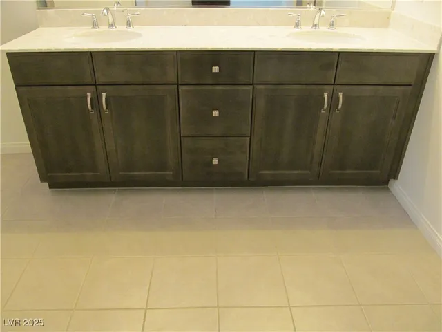 $2,450 | 7653 Sandhaven Street, Las Vegas, NV 89139