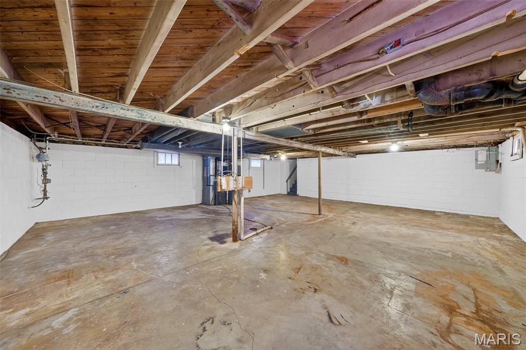 9717 Winkler Drive St. Louis, MO 63136 - Photo 24 of 37